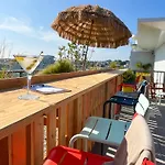 The People Hotel
