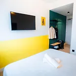 Hotel The People 3*