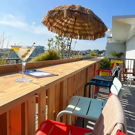 The People ホテル