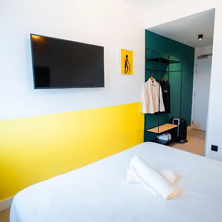 Hotel The People 3*