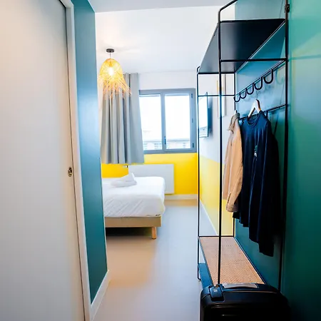 Hotel The People 3*