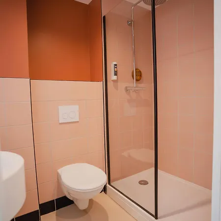 The People Hotel 3*